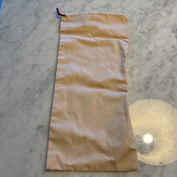 Authentic Gucci dust bag for flip flops - Picture 3 of 3